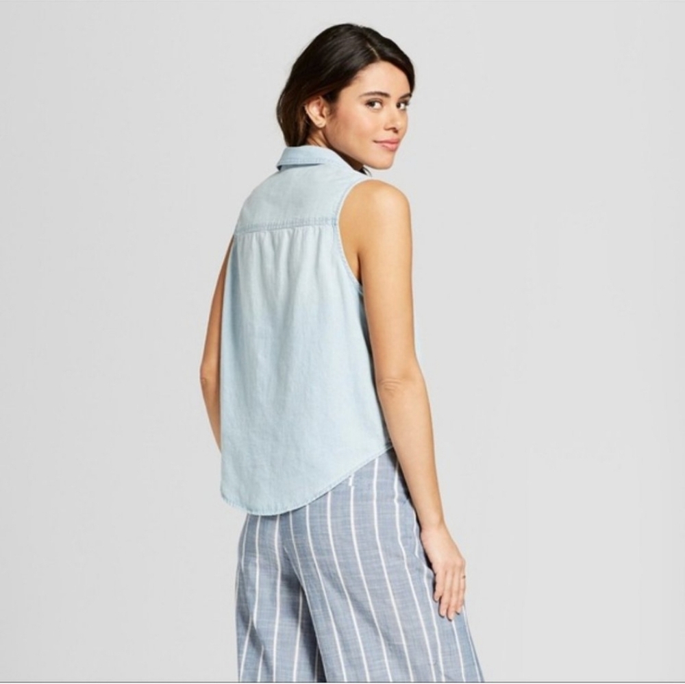 Sleeveless DenimTop - Picture 3 of 3